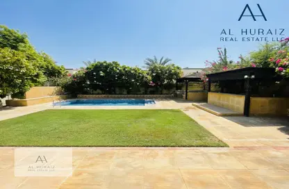 Villa - 4 Bedrooms - 5 Bathrooms for rent in Jumeirah Park - Dubai