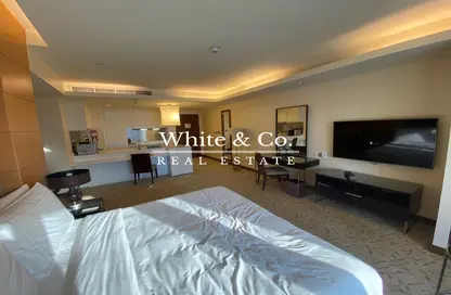 Apartment - 1 Bathroom for rent in The Address Dubai Mall - Downtown Dubai - Dubai