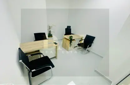 Office Space - Studio - 1 Bathroom for rent in Red Avenue - Al Garhoud - Dubai