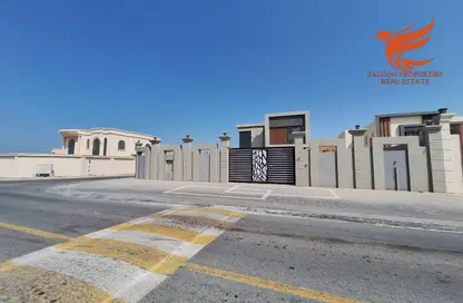 Duplex - 7 Bedrooms for rent in Seih Al Uraibi - Ras Al Khaimah