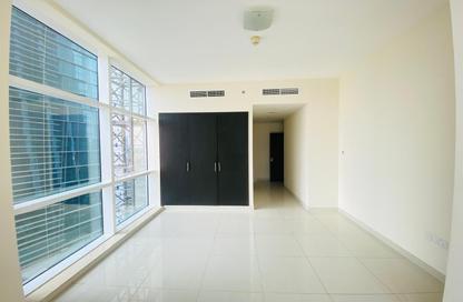 Apartment - 3 Bedrooms - 5 Bathrooms for rent in Jumeirah Garden City - Al Satwa - Dubai