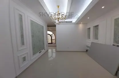 Apartment - 1 Bedroom - 1 Bathroom for rent in Al Nahyan - Abu Dhabi