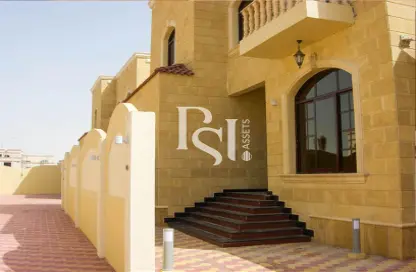 Villa - 5 Bedrooms - 7 Bathrooms for rent in Shakhbout City - Abu Dhabi