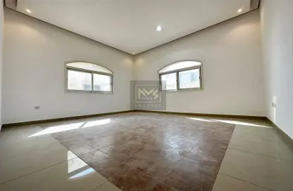 Apartment - 1 Bathroom for rent in Al Mushrif - Abu Dhabi