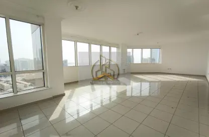 Apartment - 3 Bedrooms - 3 Bathrooms for rent in Corniche Road - Abu Dhabi