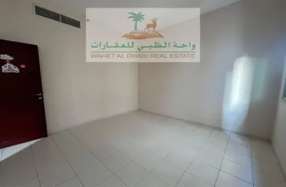 Apartment - 1 Bedroom - 2 Bathrooms for rent in CG Mall - Al Marzouqi Towers - Al Qasimia - Sharjah