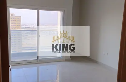 Apartment - 2 Bedrooms - 2 Bathrooms for rent in Emirates Lake Tower 1 - Emirates Lake Towers - Emirates City - Ajman