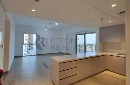 Apartment - 3 Bedrooms - 4 Bathrooms for rent in Waters Edge - Yas Island - Abu Dhabi