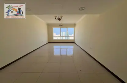 Apartment - 3 Bedrooms - 4 Bathrooms for rent in Al Majaz 1 - Al Majaz - Sharjah