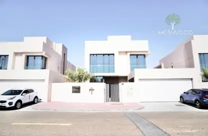 Villa - 4 Bedrooms - 6 Bathrooms for rent in Al Garhoud Villas - Al Garhoud - Dubai