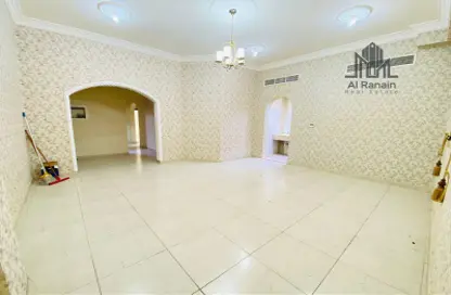 Apartment - 3 Bedrooms - 3 Bathrooms for rent in Al Mraijeb - Al Jimi - Al Ain