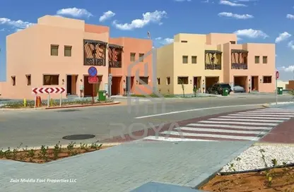 Villa - 2 Bedrooms - 3 Bathrooms for sale in Zone 7 - Hydra Village - Abu Dhabi