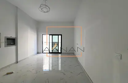 Apartment - 1 Bathroom for rent in Al Warsan 4 - Al Warsan - Dubai