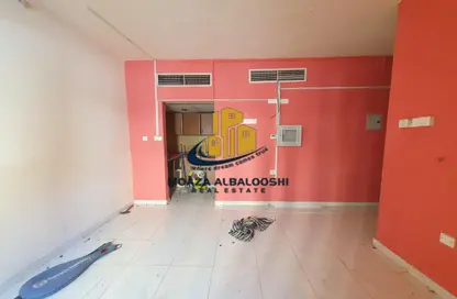 Apartment - 1 Bathroom for rent in Muwaileh Commercial - Sharjah