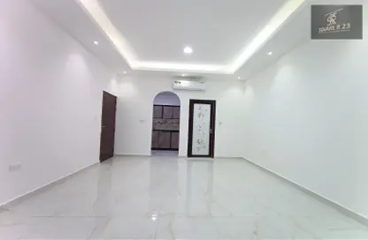 Apartment - 1 Bathroom for rent in Mohammed Villas 6 - Mohamed Bin Zayed City - Abu Dhabi