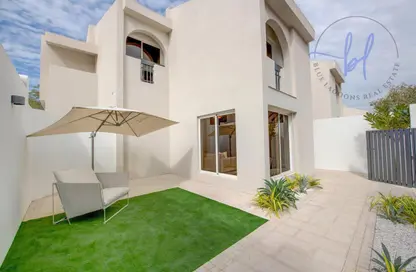 Villa - 3 Bedrooms - 4 Bathrooms for rent in Jumeirah 2 Villas - Jumeirah 2 - Jumeirah - Dubai