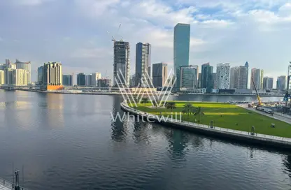 Apartment - 2 Bedrooms - 3 Bathrooms for sale in Bay's Edge - Business Bay - Dubai