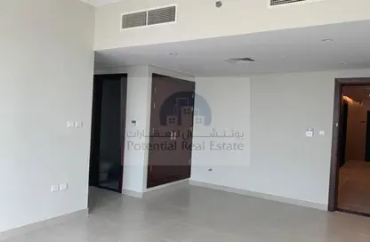 Apartment - 1 Bedroom - 2 Bathrooms for rent in Al Zomoroda Building - Al Satwa - Dubai
