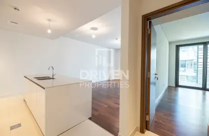 Apartment - 1 Bedroom - 2 Bathrooms for rent in Building 10 - City Walk - Dubai