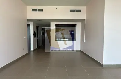 Apartment - 1 Bedroom - 2 Bathrooms for rent in Hamilton Tower - Business Bay - Dubai