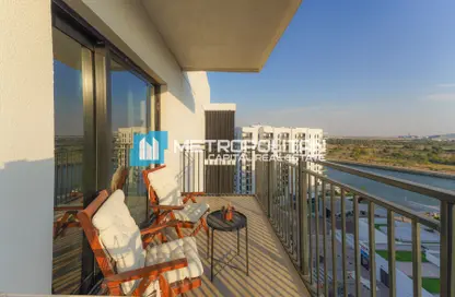 Apartment - 1 Bedroom - 2 Bathrooms for rent in Waters Edge - Yas Island - Abu Dhabi