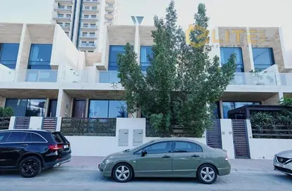 Villa - 4 Bedrooms - 3 Bathrooms for rent in Westar Vista - Jumeirah Village Circle - Dubai