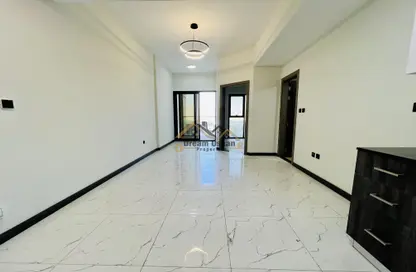 Apartment - 1 Bedroom - 1 Bathroom for rent in Rukan Tower A - Rukan Tower - Dubai Land - Dubai