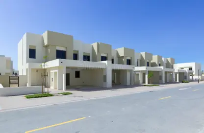 Townhouse - 4 Bedrooms - 4 Bathrooms for rent in Noor Townhouses - Town Square - Dubai