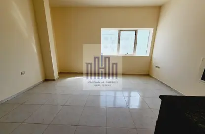 Apartment - 1 Bathroom for rent in Fire Station Road - Muwaileh - Sharjah