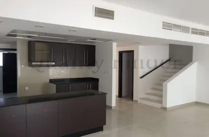 Villa - 4 Bedrooms - 5 Bathrooms for rent in Desert Style - Al Reef Villas - Al Reef - Abu Dhabi