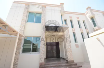 Villa - 5 Bedrooms - 5 Bathrooms for rent in Al Manara - Dubai