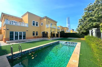 Villa - 5 Bedrooms - 6 Bathrooms for sale in Legacy - Jumeirah Park - Dubai