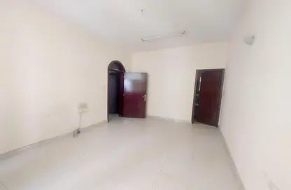 Apartment - 2 Bedrooms - 2 Bathrooms for rent in Al Butina B - Al Butina - Sharjah