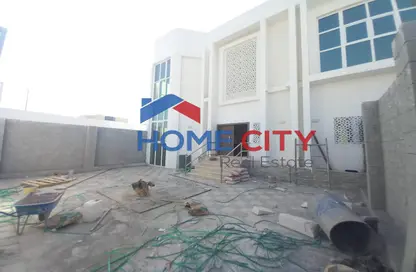 Villa - 3 Bedrooms - 5 Bathrooms for rent in Madinat Al Riyad - Abu Dhabi