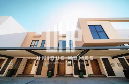 Townhouse - 2 Bedrooms - 3 Bathrooms for sale in Aldhay at Bloom Gardens - Bloom Gardens - Al Salam Street - Abu Dhabi