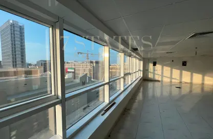 Office Space - Studio - 1 Bathroom for rent in Al Manal Tower - Sheikh Zayed Road - Dubai