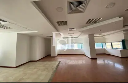 Office Space - Studio - 2 Bathrooms for rent in Emerald Tower - Khalifa Street - Abu Dhabi