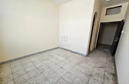 Empty Room image for: Apartment - 1 Bathroom for rent in Al Ain Industrial Area - Al Ain, Image 1