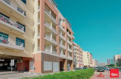 Apartment - 1 Bedroom - 1 Bathroom for sale in Mazaya 22 - Queue Point - Dubai Land - Dubai