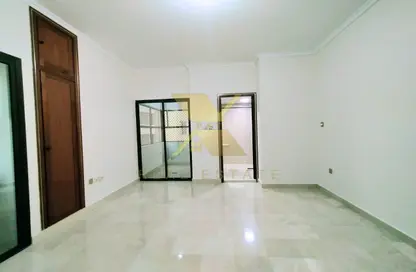 Apartment - 4 Bedrooms - 4 Bathrooms for rent in Burj Mohammed Bin Rashid at WTC - Corniche Road - Abu Dhabi