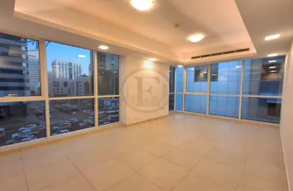 Apartment - 2 Bedrooms - 2 Bathrooms for rent in Emirates Tower - Hamdan Street - Abu Dhabi