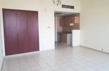 Apartment - 1 Bedroom - 2 Bathrooms for rent in Y-11 - England Cluster - International City - Dubai