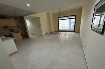 Apartment - 2 Bedrooms - 2 Bathrooms for sale in Hamza Tower - Dubai Sports City - Dubai