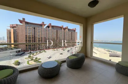 Apartment - 2 Bedrooms - 4 Bathrooms for rent in Al Das - Shoreline Apartments - Palm Jumeirah - Dubai