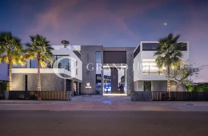 Villa - 5 Bedrooms - 7 Bathrooms for sale in Signature Villas Frond G - Signature Villas - Palm Jumeirah - Dubai