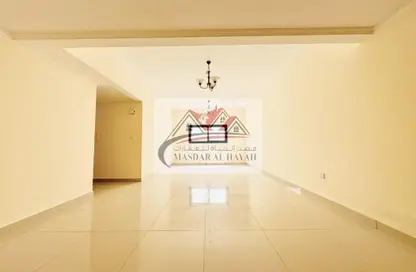 Apartment - 2 Bedrooms - 2 Bathrooms for rent in Muwaileh 29 Building - Muwaileh - Sharjah