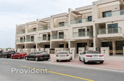 Townhouse - 4 Bedrooms - 6 Bathrooms for rent in Jumeirah Village Circle - Dubai